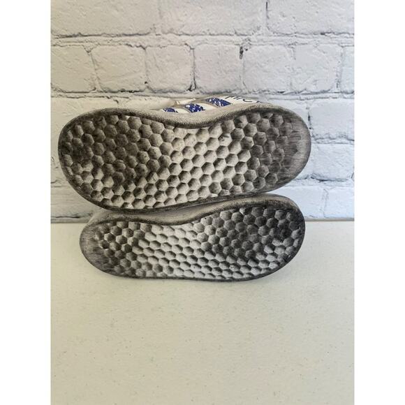 Adidas x Disney Toddler Mickey Mouse Grand Court Shoes Size 7K - Gently Used - Picture 10 of 14